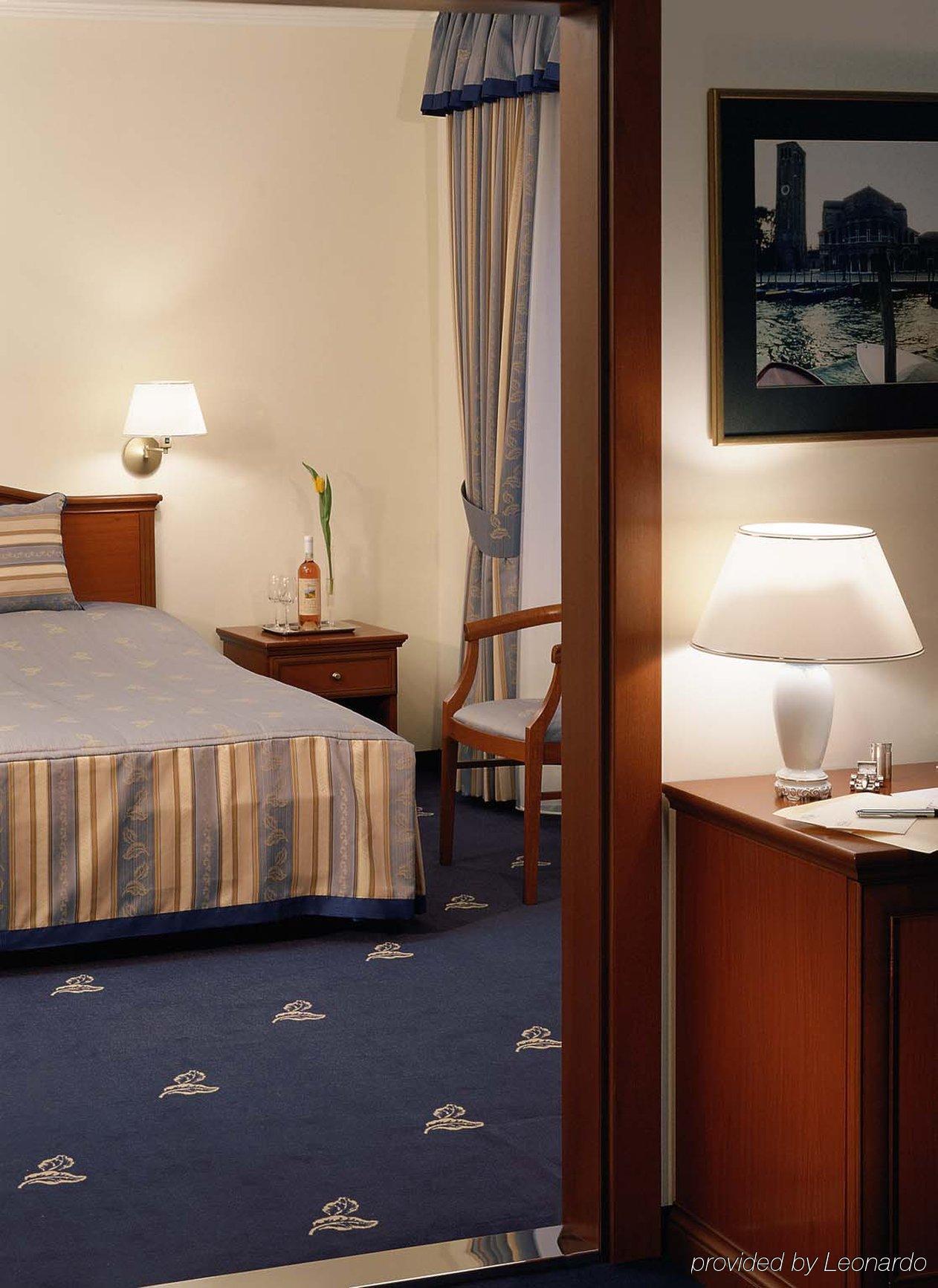 Hotel Kalvaria Superior Győr Kamer foto